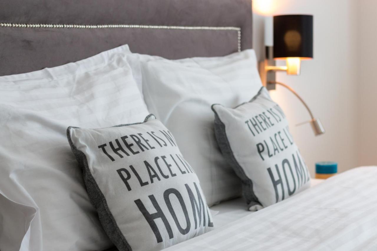 Charlotte Piata Unirii - Free Private Parking 2Bedrooms Apartment أرادايا المظهر الخارجي الصورة