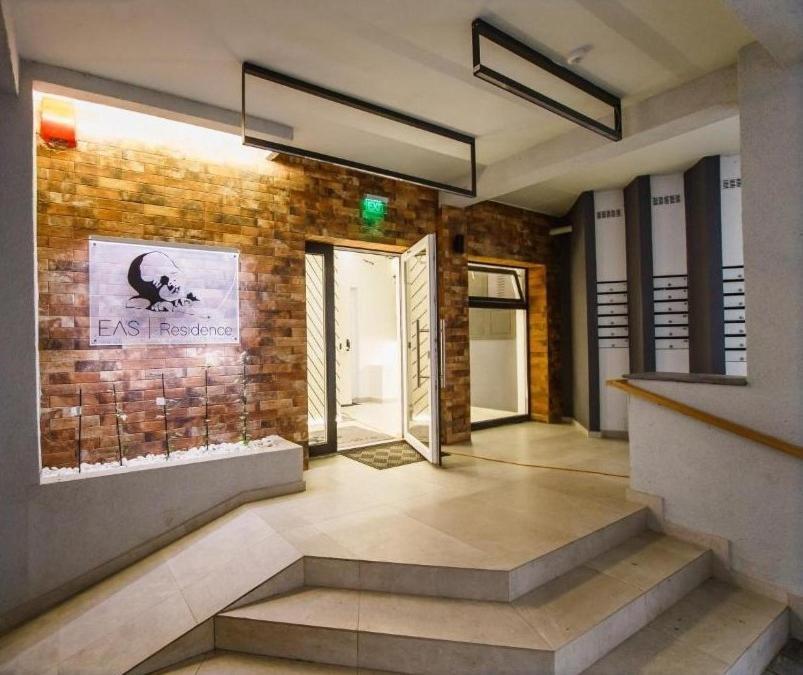Charlotte Piata Unirii - Free Private Parking 2Bedrooms Apartment أرادايا المظهر الخارجي الصورة