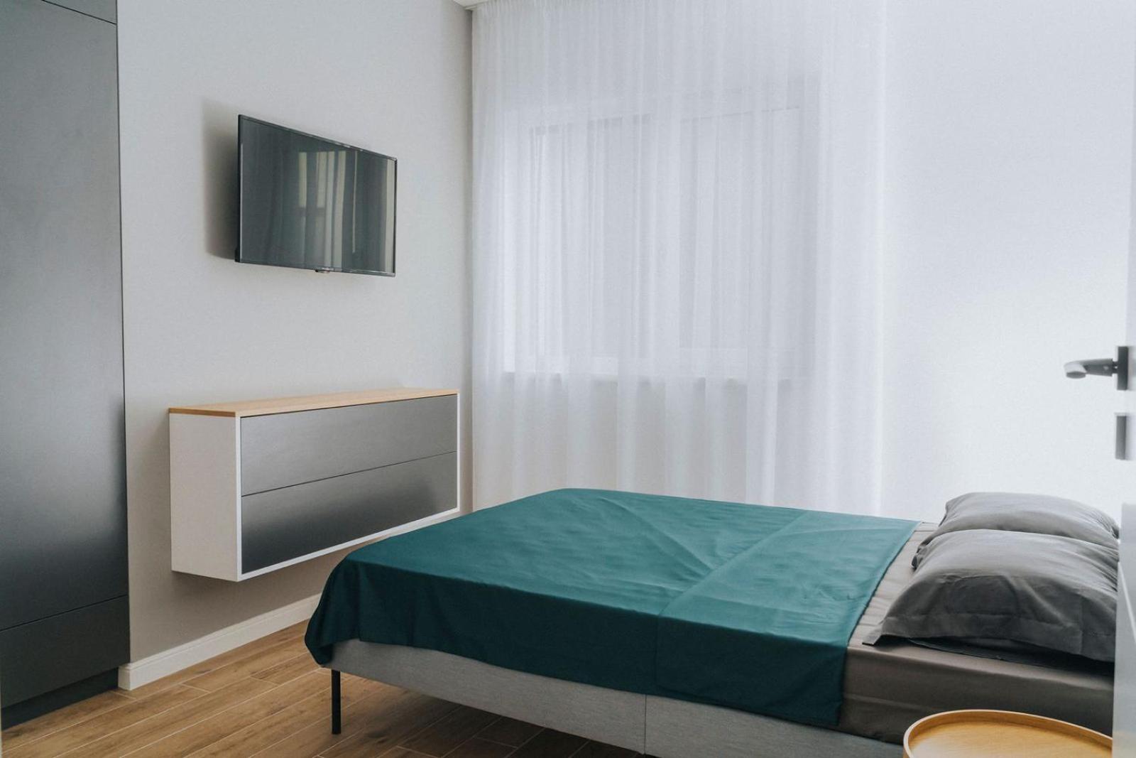 Charlotte Piata Unirii - Free Private Parking 2Bedrooms Apartment أرادايا المظهر الخارجي الصورة