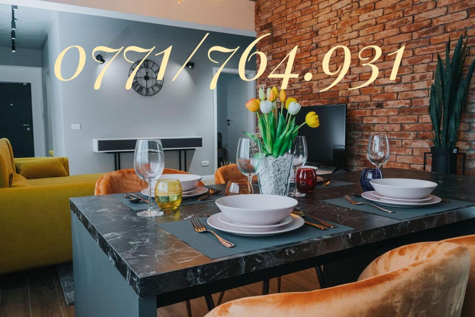 Charlotte Piata Unirii - Free Private Parking 2Bedrooms Apartment أرادايا المظهر الخارجي الصورة